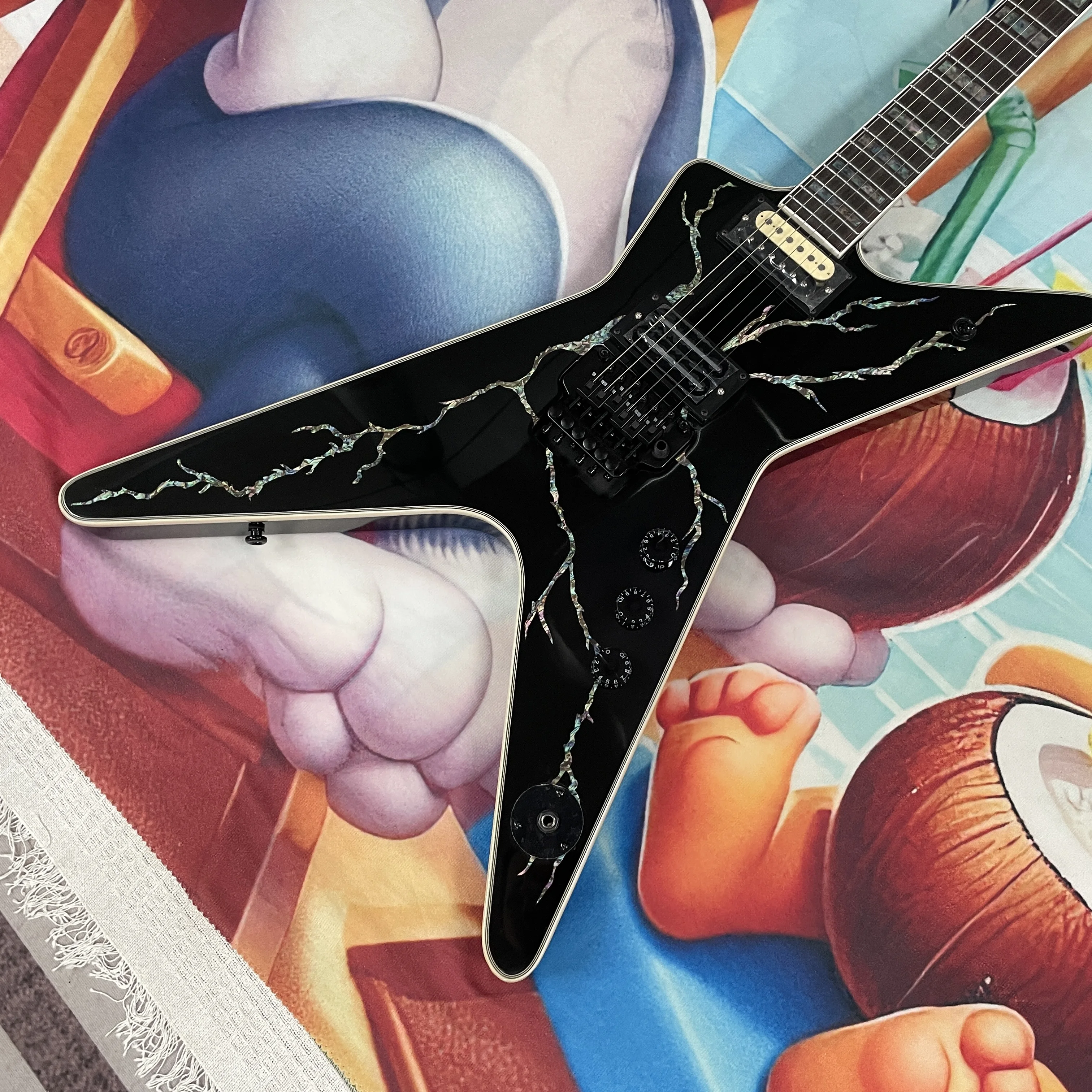 Black Shell-Frosted Electric Guitar, Mahogany Body Guitars, Double-Locking Tremolo Closed Tuning Peg Electric Guitarra
