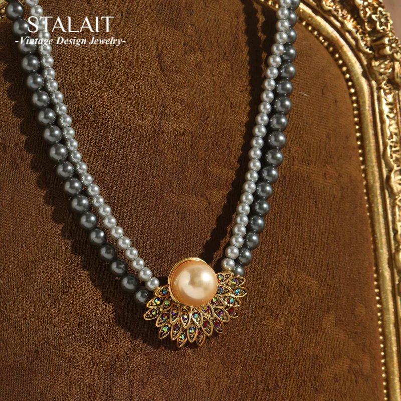 

Vintage Layered Gray Pearl Necklace Flower Pendant Gold Color Accessories For Women Rhinestone Glass Peacock Feather Wedding New