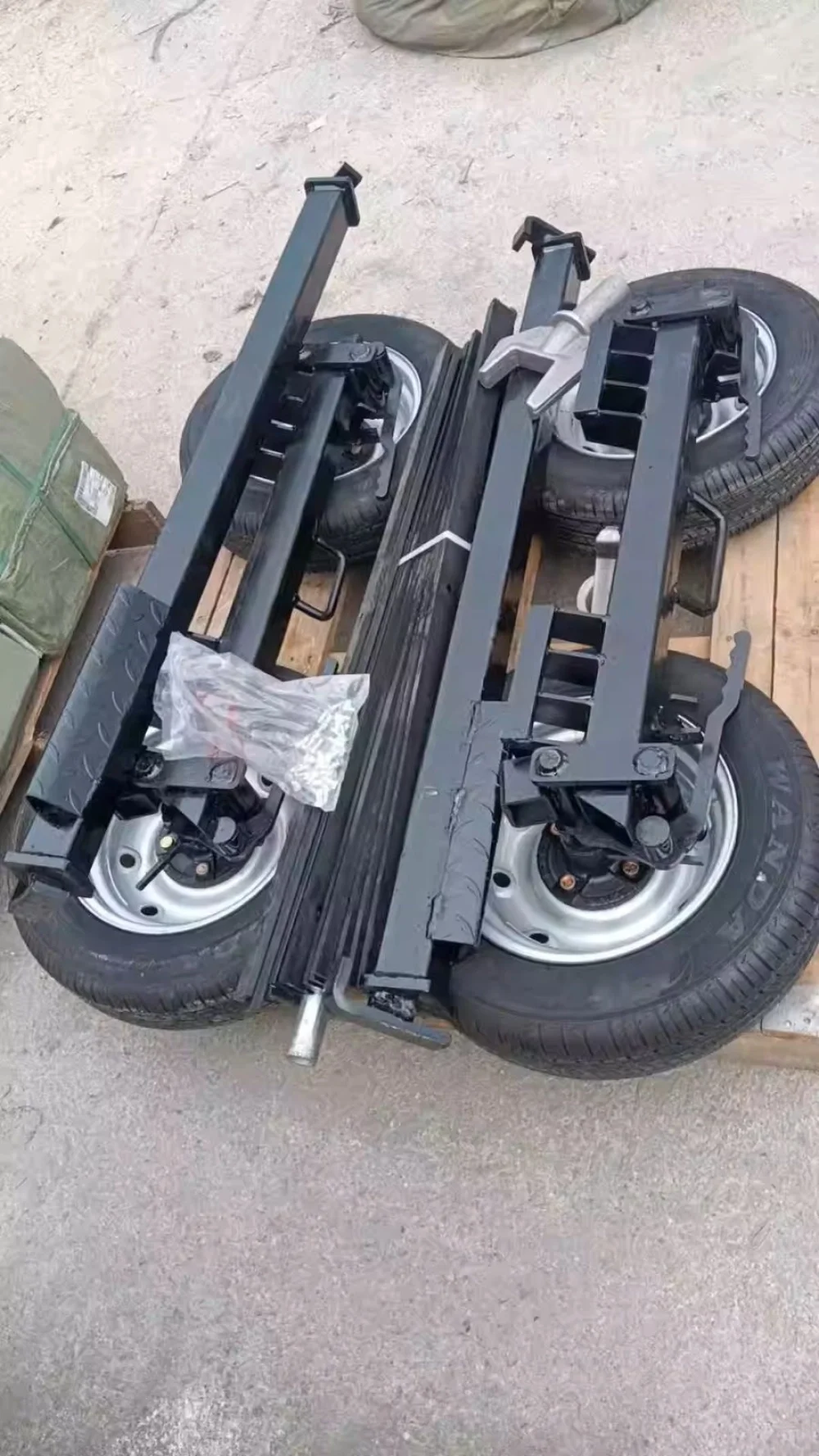Heavy Duty Steel Car Carrier Tow Dolly For Car Transport Wholesale Use With Easy Loading 1500KG Capacity Car Body Repair Tool