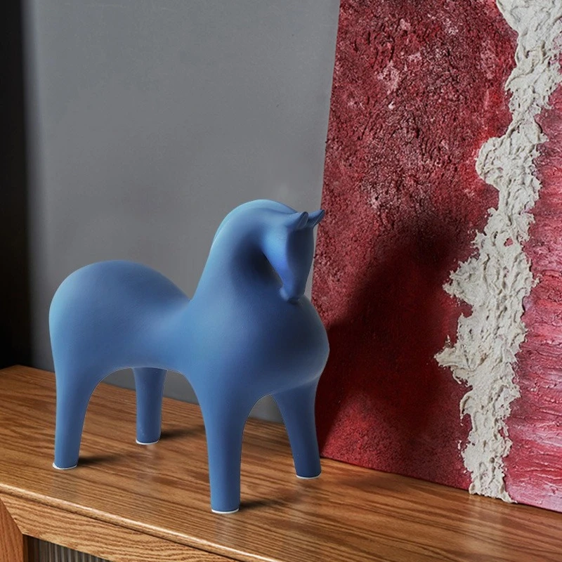 

1Pcs Ceramic Crafts Horse Statues Artificial Animal Decoration Abstract Color Horse Porcelain Sculpture Decorative Statues