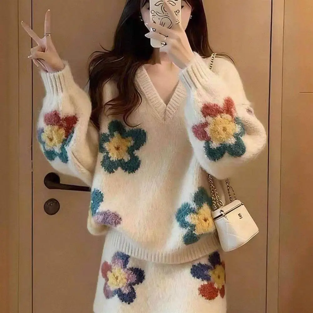 Ladies Soft Cozy Knitted Set V-Neck Loose Fit Long Sleeve Floral Patterned Two-Piece Suit for Casual Date Autumn Winter Wear