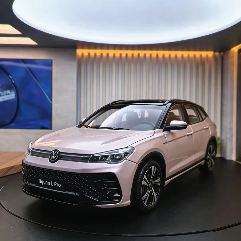 

1:18 Volkswagens Tiguan L PRO SUV Alloy Car Model Diecast Metal Vehicle Car Model Simulation Collection Kids Toy Gift Decoration