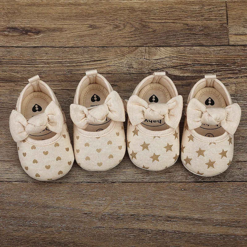 

Step into Style with Our Adorable Cartoon Bear Print Baby Girl Shoes Baby Sneakers 0-18 Months