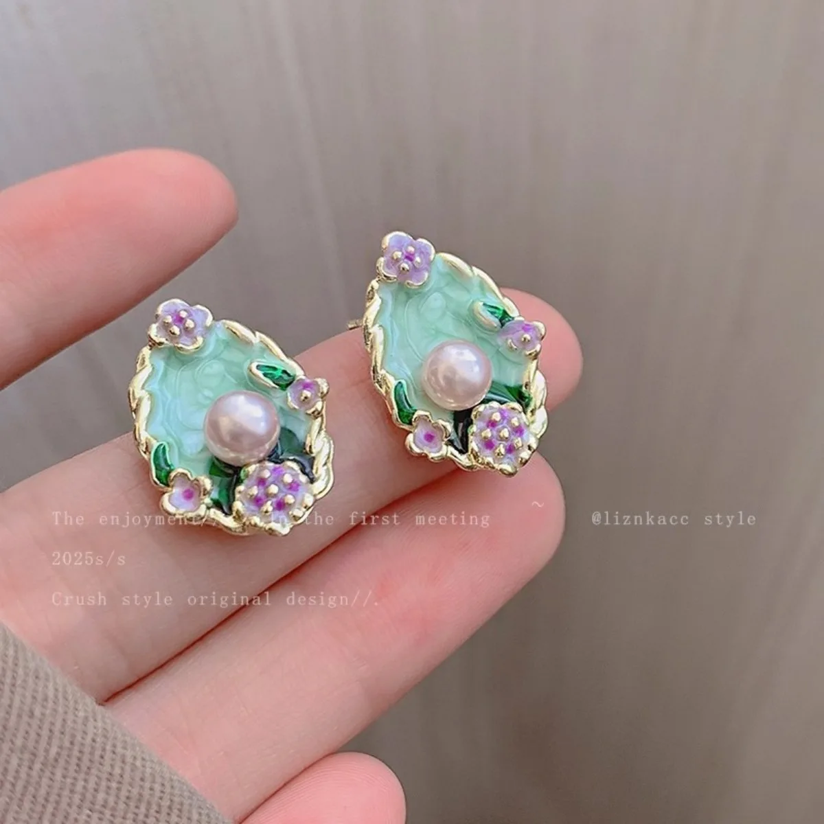 enamel flower pearl stud earrings vintage elegant trendy lightweight fashion jewelry for women
