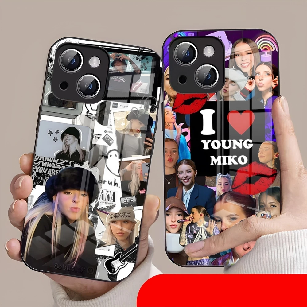 

Чехол для телефона Singer Young Miko для IPhone 16, 15, 14, 13, 12, 11 Pro Max Plus Mini MagSafe, стеклянный чехол