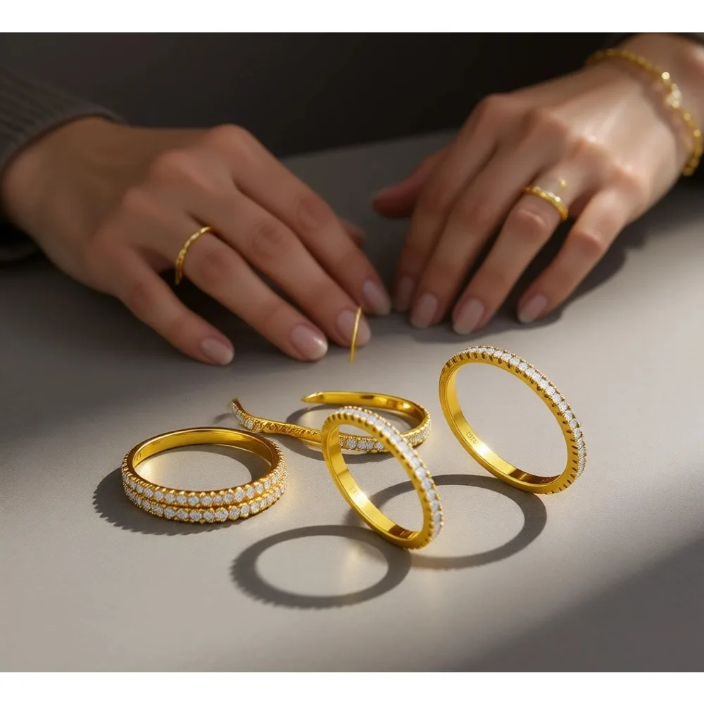 

Два тонких обручальных кольца из стерлингового серебра 1 мм с полукруглым дизайном и вставками из фианитов, размеры 5-10