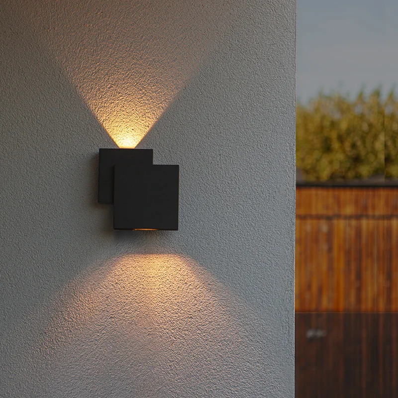 Outdoor waterproof wall washer rotatable laminated light effect wall lamp