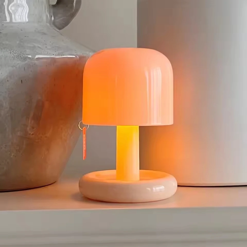 Sunset LED Table Lamp, Creative Projection Night Light, Induction Desk Lamp, Ideal Birthday Gift for Girlfriend Women Home Decor