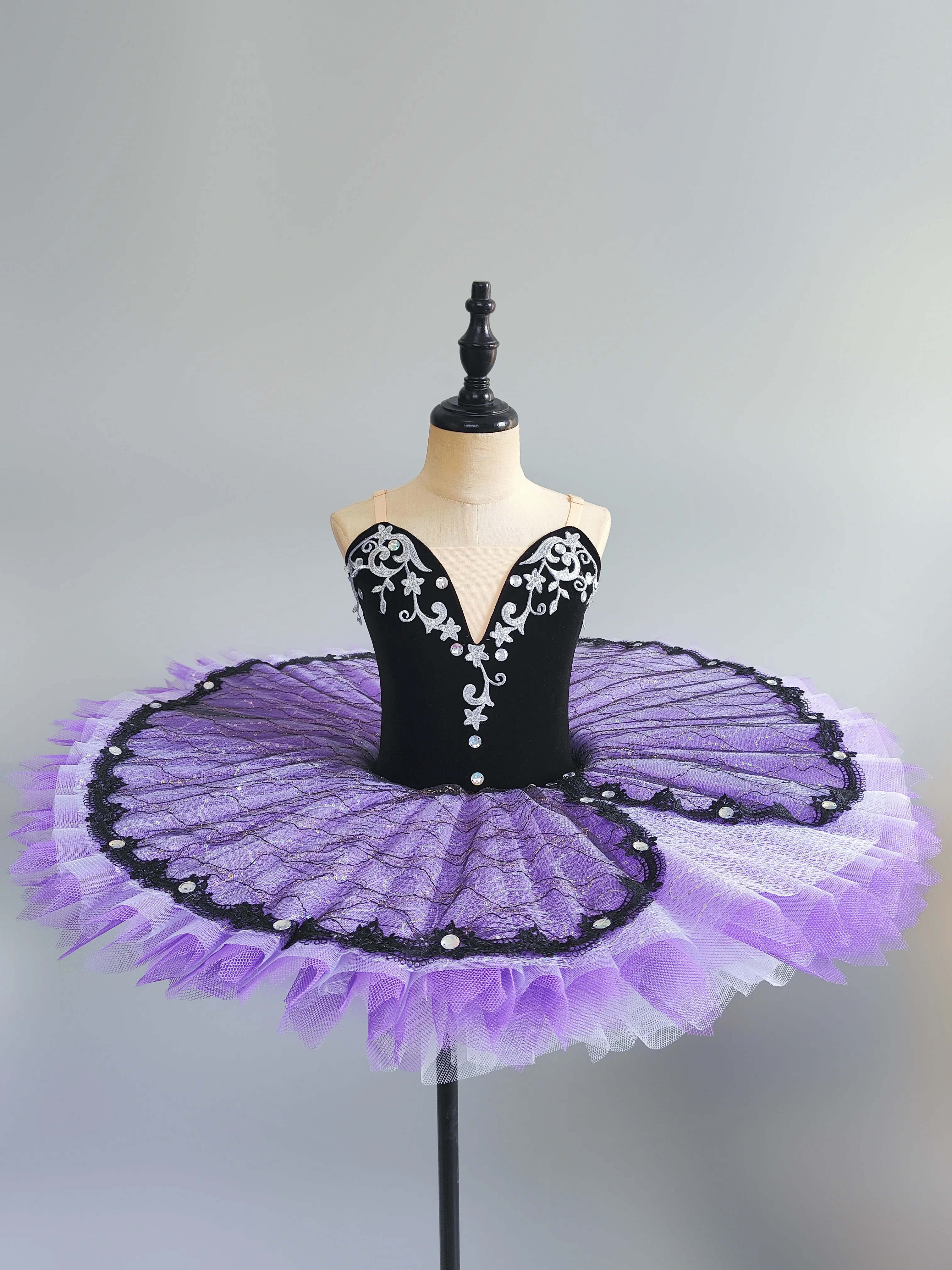 Nuovo Tutu di balletto professionale per ragazze Piatto Pancake Tutu Ballerina Abito da festa Adulto Donna Bambino Bambini Costume da ballo per balletto