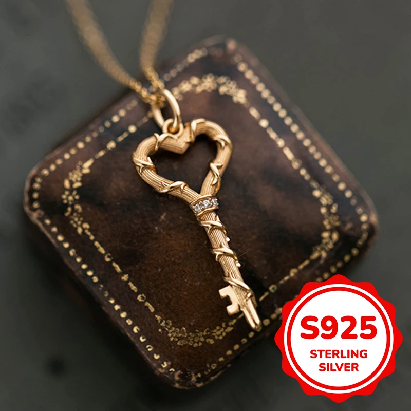 

S925 sterling silver key necklace women retro fashion light luxury classic trend sweet gentle gorgeous palace