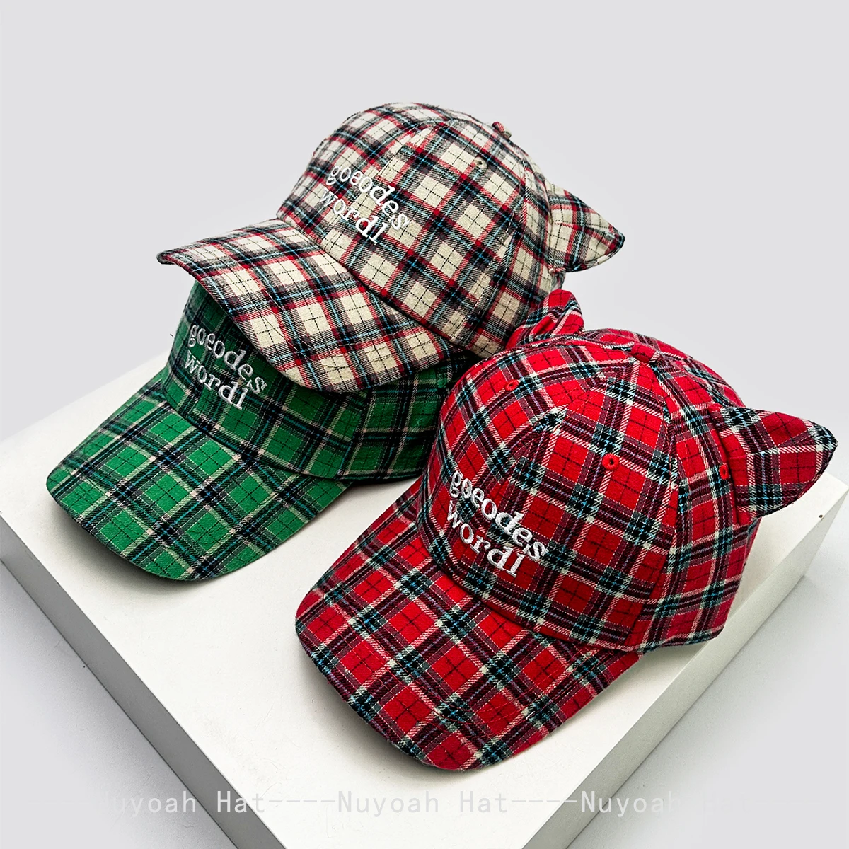 

New Men Women Korean Cat's Ears Plaid Letter Baseball Hats Sunshade Cute Versatile Casual Peaked Caps Retro Fashion Cartoon ins