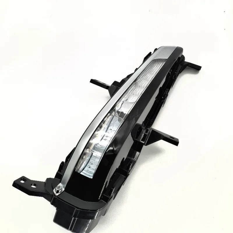 

MRE-4142200 Genuine Front Bumper Turn Signal Lamp Assembly LED Fog Lamp Daytime Running Light for BYD D9 Brand New