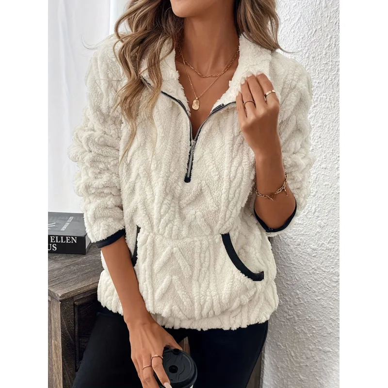 

2025 Autumn and Winter New Style Lapel Small Fragrant Style Jacquard Half Zipper Plush Pocket Short Hoodie for Women