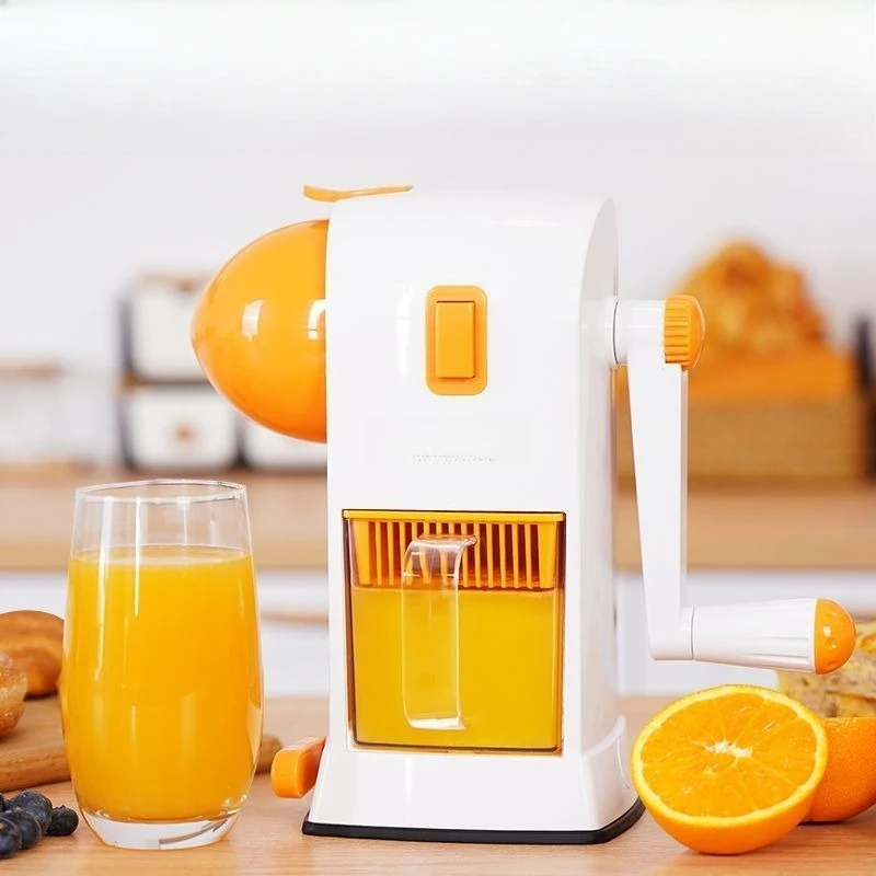 

Ручная соковыжималка. Новая машинка для приготовления свежевыжатого сока с ручным приводом. Маленькая портативная соковыжималка с функцией разделения мякоти.