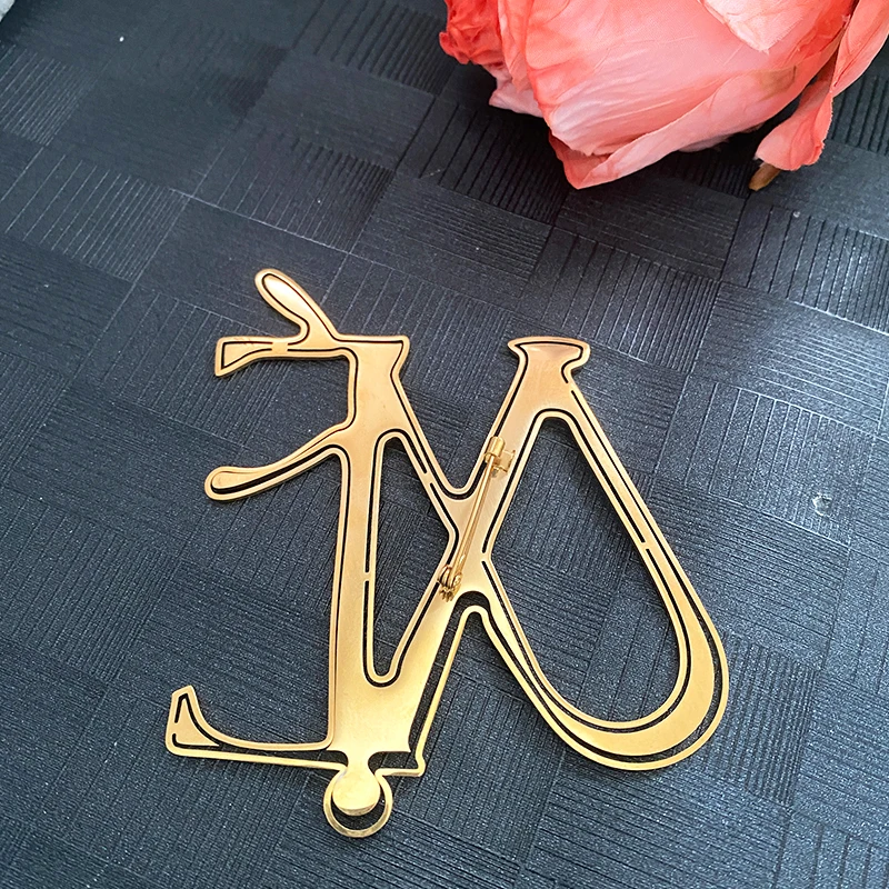 Greater than 50mm Custom Big Pins Brooches Stainless Steel Personalizados Your Logo Business Wholesale Customized Lapel Items