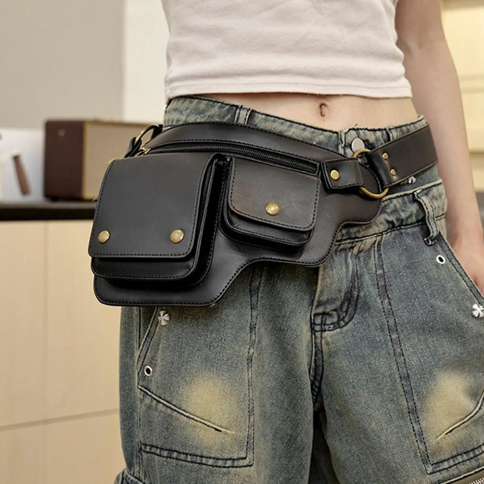 

Adjustable Renaissance Belt Bag with Multiple Pockets - Waist Satchel for Women Men, Pirate Medieval Cosplay, Running & Festival