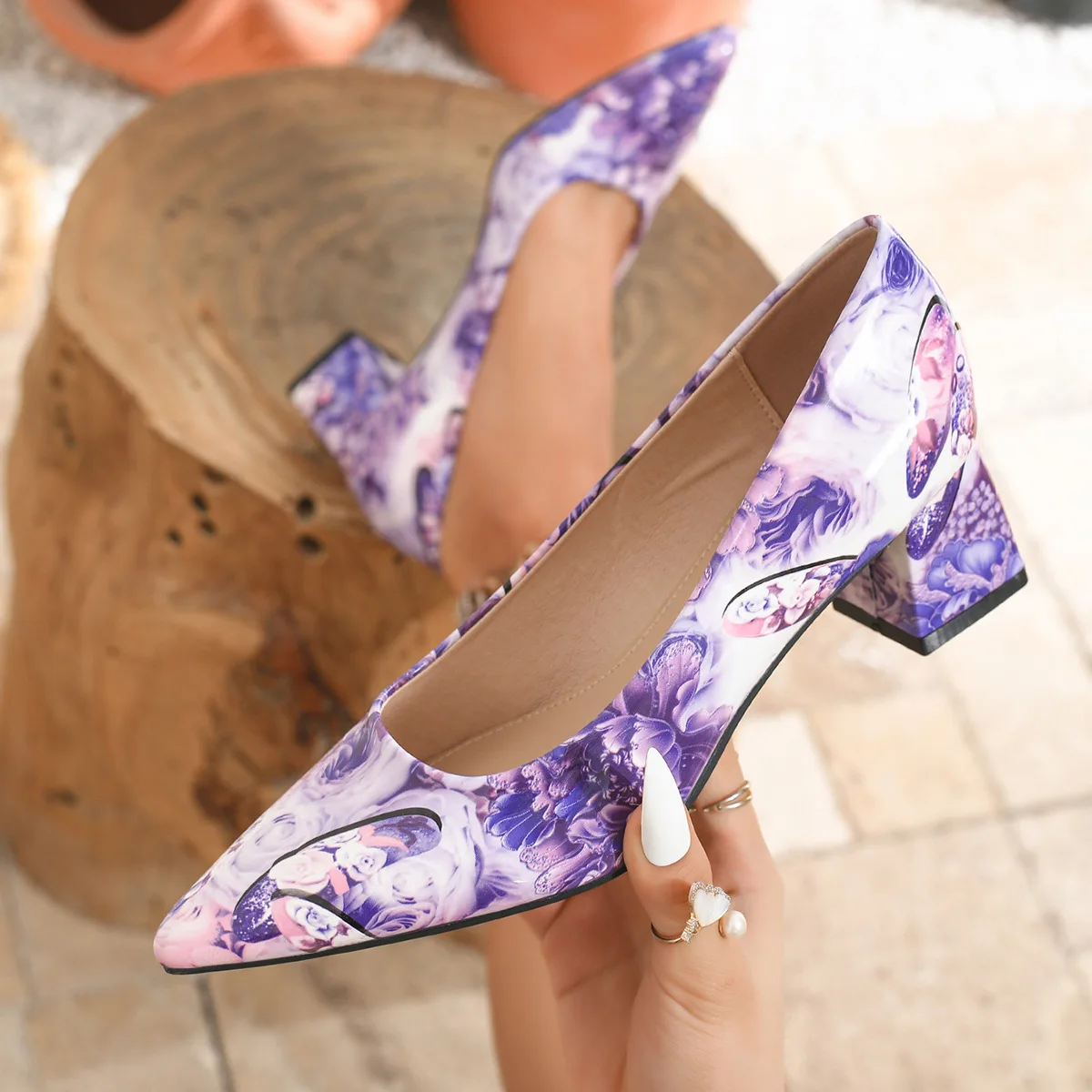 

Женские туфли Bloomsteps в европейском и американском стиле, на массивном каблуке, весна-осень 2025, новые, элегантные, с принтом, с острым носком, фиолетовые