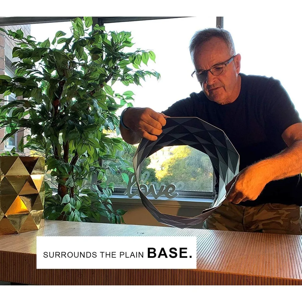 高級78インチの金色のヤシの木の人工樹木、フィドルリーフの葉付き、8インチのベース、12インチの植木鉢スカート、アメリカ国旗スタイル