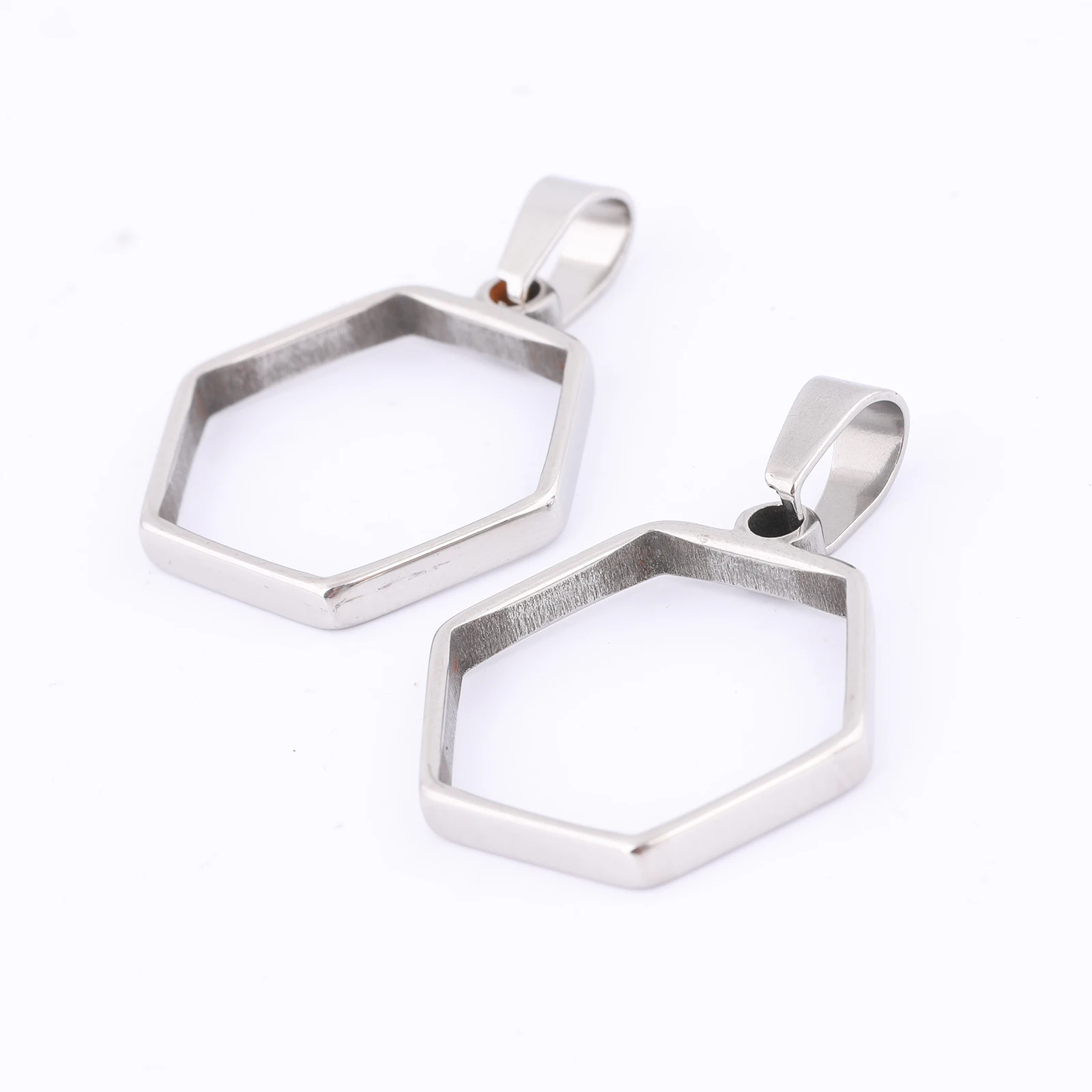10 sztuk ze stali nierdzewnej sześciokątna otwarta ramka Charms Diy Hollow wisiorek ustawienie ramy wykroje do tworzenia biżuterii z żywicy