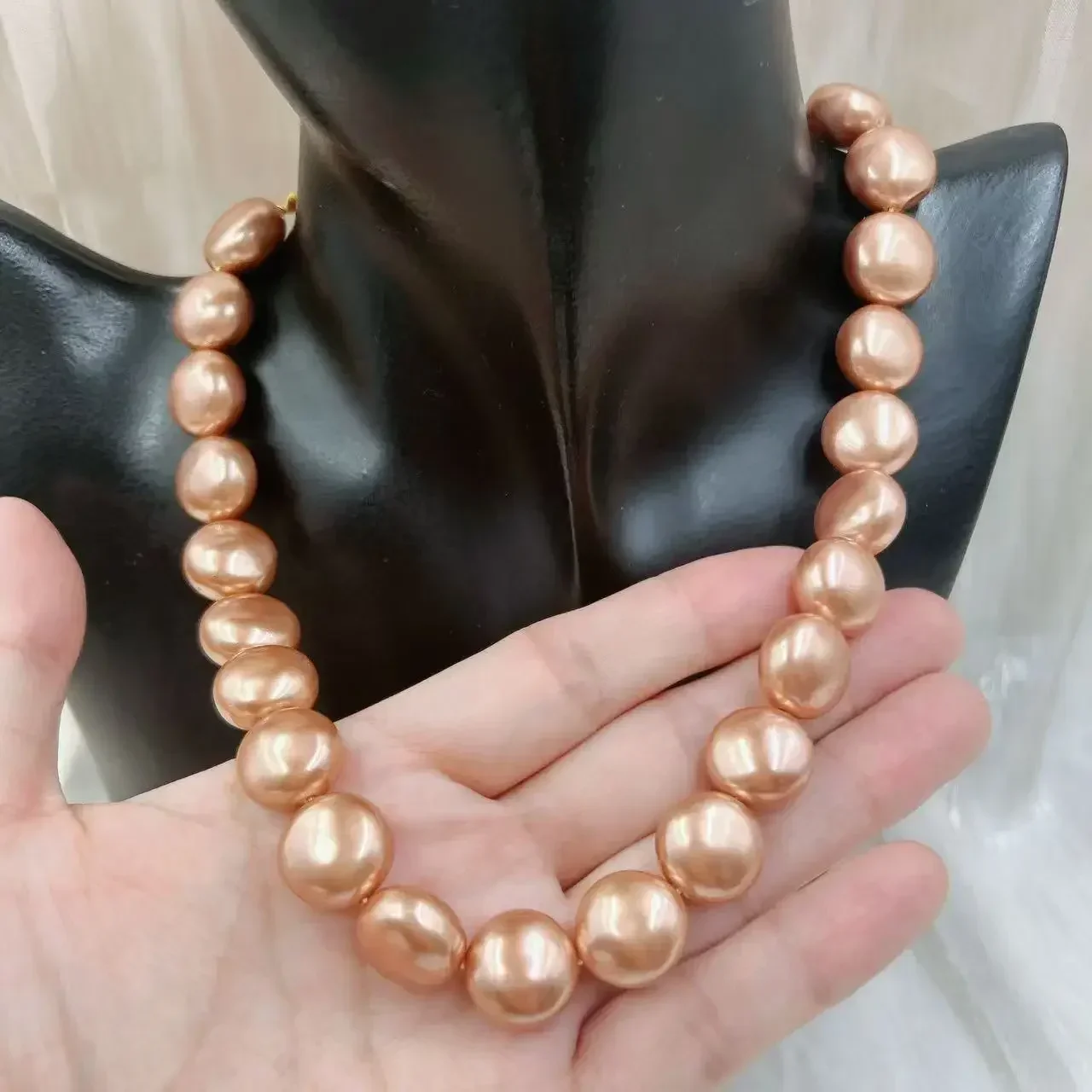

15mm Champagne Coin Shinning Natural Shell Pearl Gift Jewelry Women Short Chokers Necklace 17inch