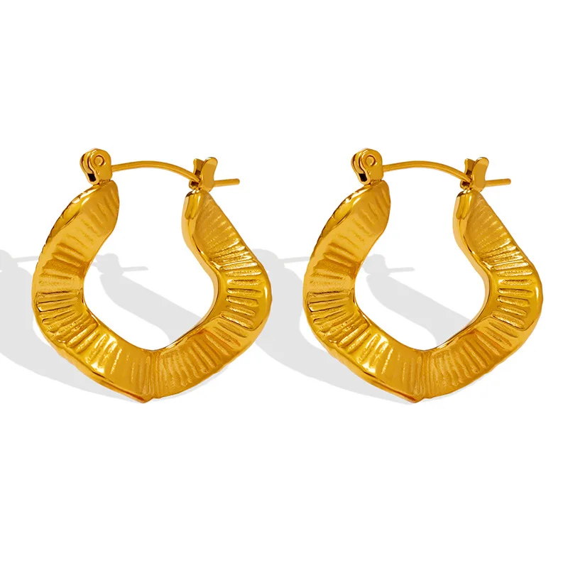 

Personalized chic stainless steel wavy ear buckle, 18K real gold-plated ear jewelry