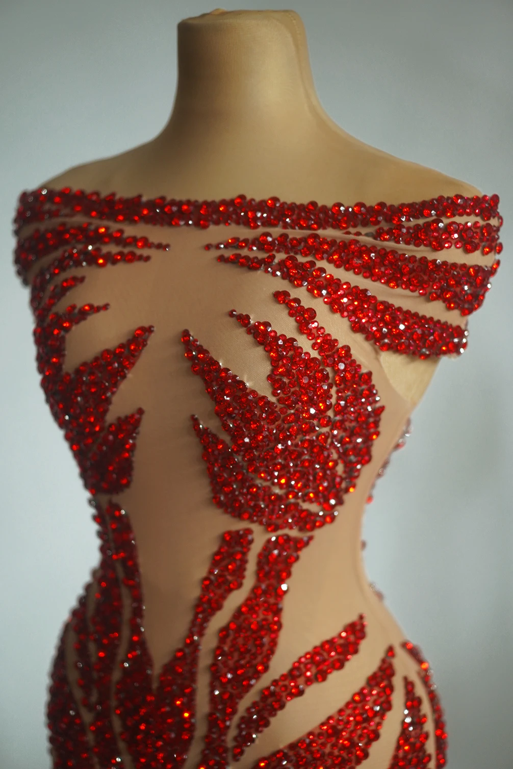 Kobieta Gogo Dance Odzież Czerwona Seksowna Sukienka z Cyrkoniami Obcisła Sukienka Klubowa Barowa Kostiumy DJ Festiwalowe Stroje na Imprezę Odzież do Tańca na Rurze yj305