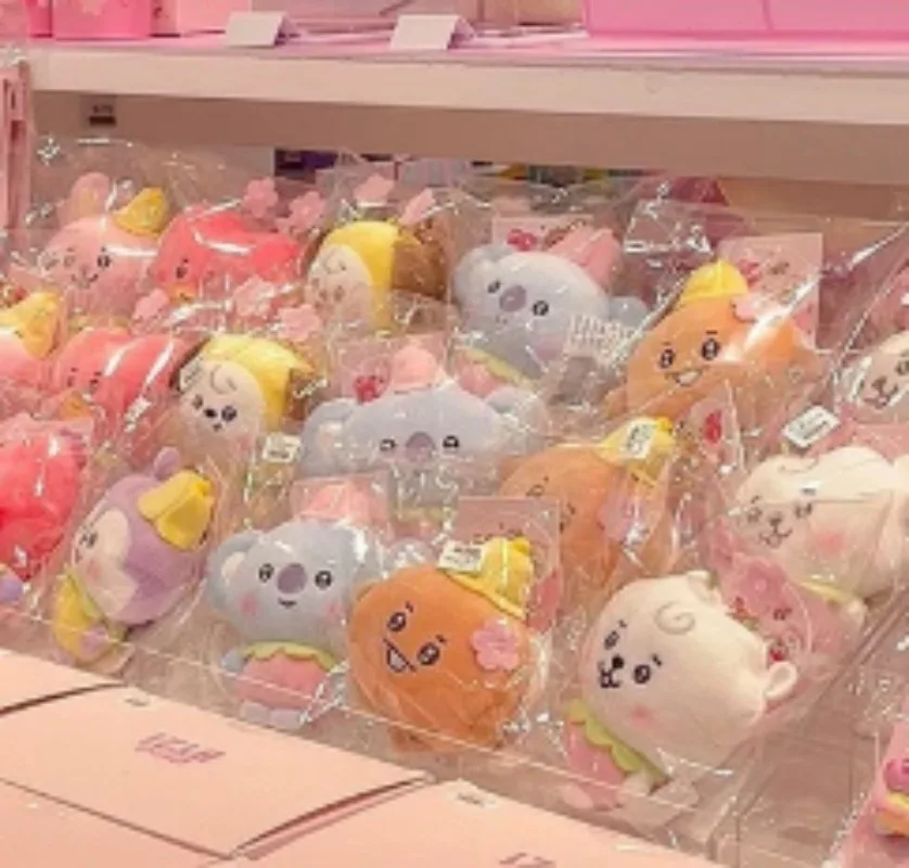 

Аниме-атрибутика BT21: фигурки Чимми, Куки, Кои, Шуки, украшения для рюкзаков, куклы-компаньоны для идолей, подвесные украшения.