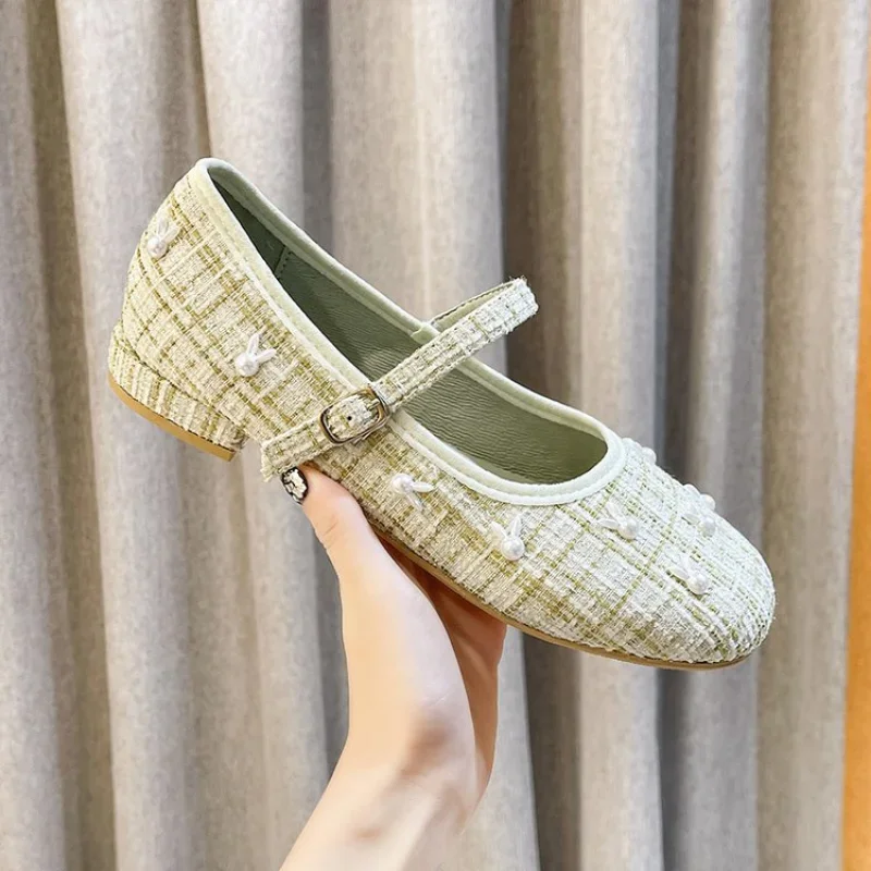 New Women\'s Flats Comfortable Fashion Casual Flats Women\'s Soft Buckle Thick Low Heel Square Head Shallow Mouth Flats 2024