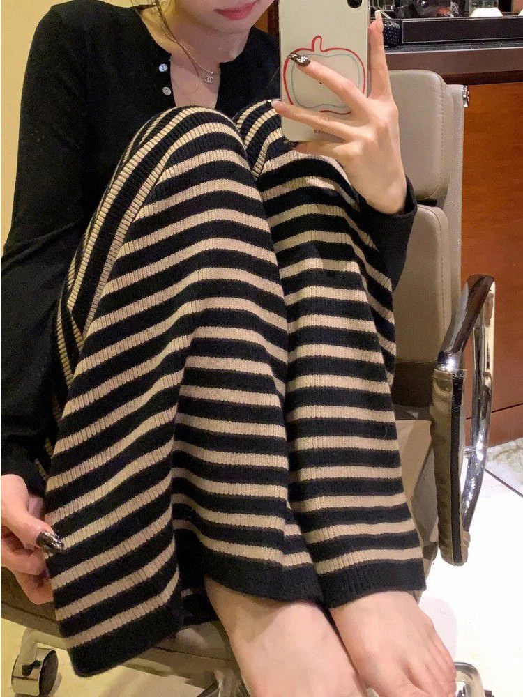 Pantaloni a gamba larga lavorati a maglia a righe americane retrò da donna iniziale invernale coreano Sle pigro pantaloni casual con noodle di riso allentati