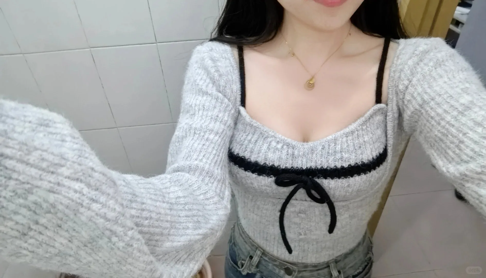 Kuzuwata New Sweet Elegant Temperament Set Jumper Knit Pullover Bow Sexy Minority Pull Femme Japan Slim Casual Pure Desire Top