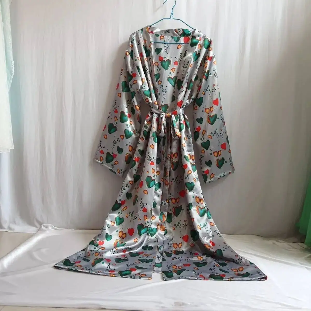 125-130cm Glossy Elegant Men Women Satin Maxi Dress Long Sleeve Loose Night Dress Sleeping Robe