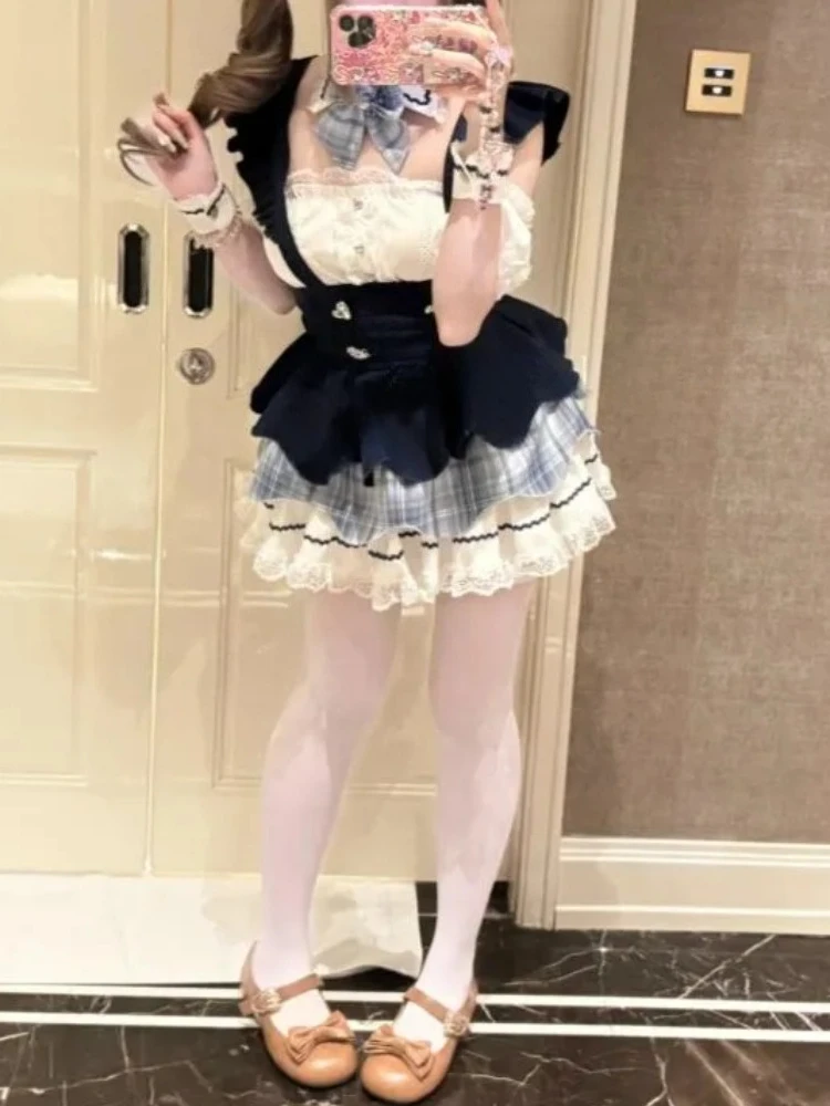 

Японский милый комплект в стиле лолита из 2 предметов: кружевной топ с бантом + юбка с рюшами на бретельках. Новая модная одежда для косплея в стиле кавайи. Лето 2026.