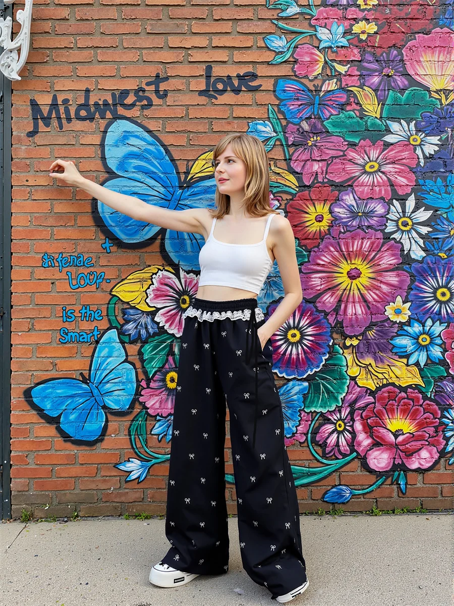 

Женские брюки с галстуком-бабочкой, кружевная эстетичная одежда, расклешенные брюки с покрытием, женские блестящие материалы, модные эффектные современные брюки