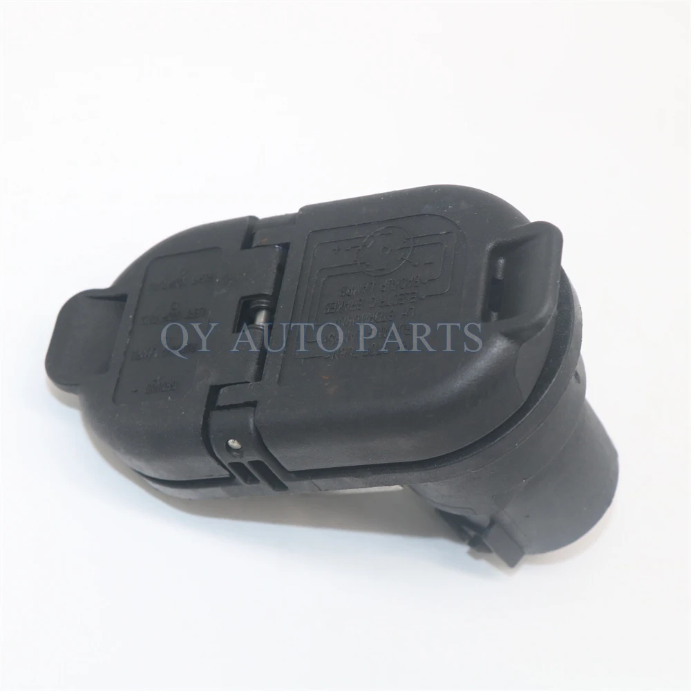 PT725-48200 PT72548200 Trailer Tow Receptacle Connector for Toyota Highlander 2.4L 3.5L 2020-2024