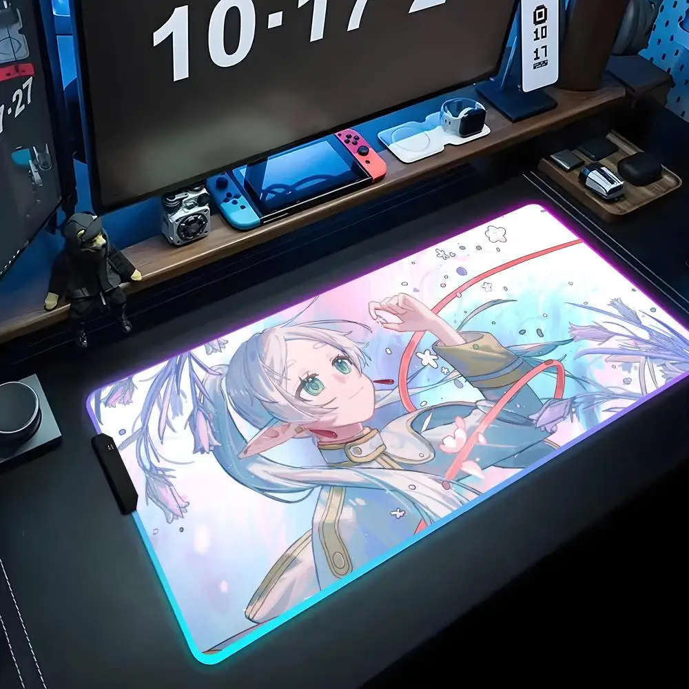 

Коврик для мыши Frieren RGB Gaming Mousepad Большой светодиодный коврик для ПК Настольный коврик Светящийся коврик для мыши Большие коврики для клавиатуры Настольный коврик с подсветкой