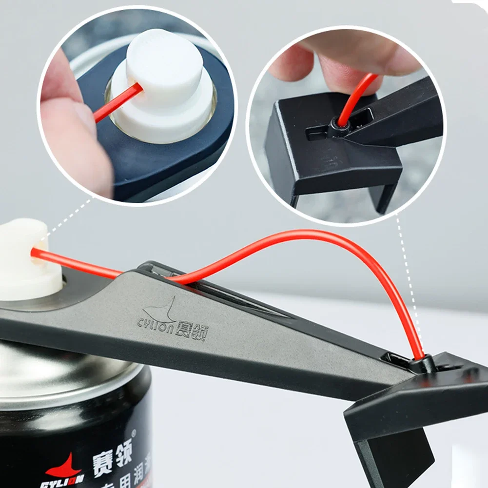 1/2PCS Motorcycle Chain Oiler Spray Lube Oiler Tool Mess-Free Chain Wax Chain Cleaner Attachment Chain Oil Applicator view 4