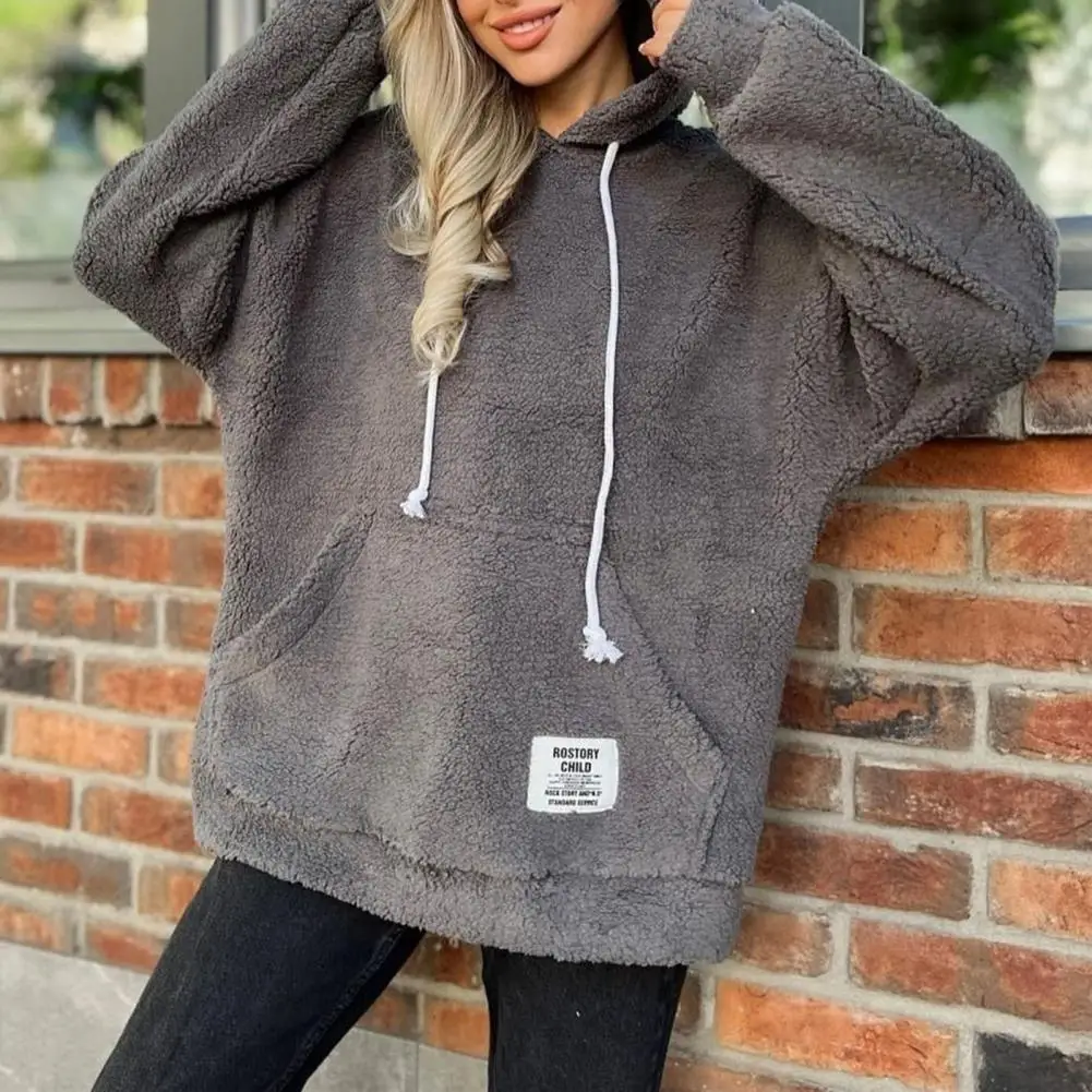 

Fashionable Women Hoodie Fashionable Women's Hoodies with Large Pockets Cozy Plush Tops for Autumn Winter Featuring Drawstring