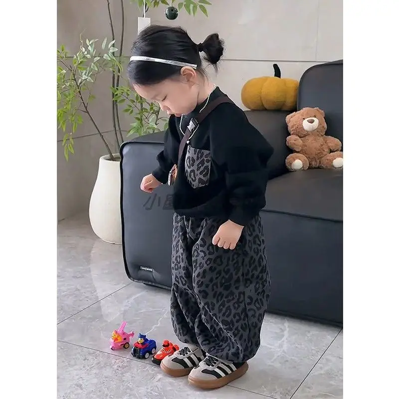 Girls' Leopard Print Sweater Set 2025 Autumn New Children's Foreign Casual Bloomers Baby Kindergarten