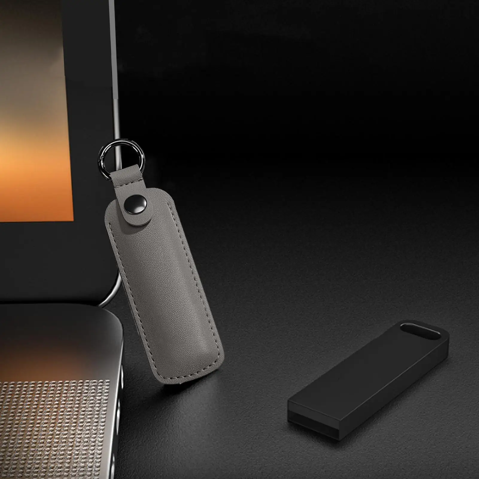 PU Leather U Disk Pouch Protective Cover Storage Bag USB Flash Drive Key Ring Simple and portable Mini storage bag Office