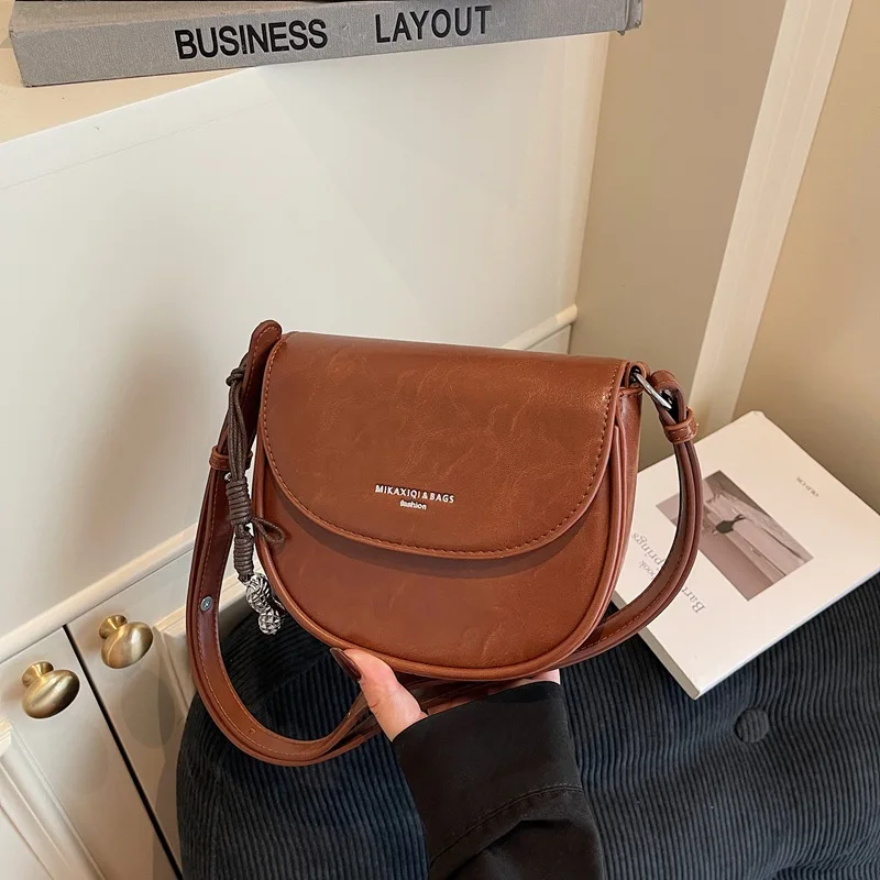 

​ ​ 2025 Новая винтажная седельная сумка ​ ​ Для женщин Maillard коричневый кошелек через плечо ретро осень-зима модная пригородная сумка через плечо