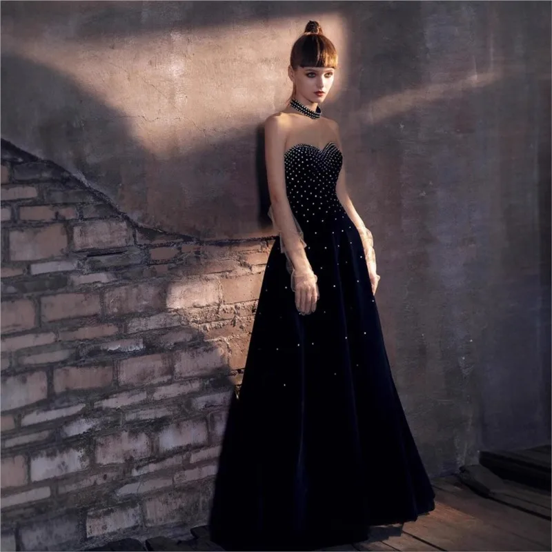 Strapless blue toasting banquet niche design dress