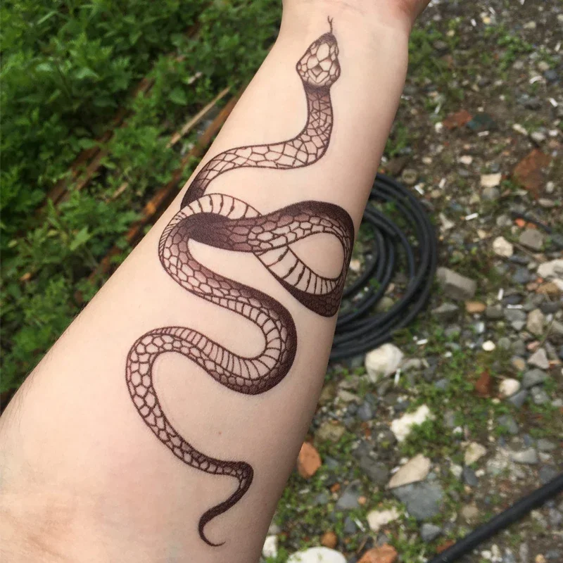 Pegatinas de tatuaje temporales de gran tamaño, tatuajes falsos impermeables de serpiente negra, arte corporal de brazo de clavícula, tatuaje de