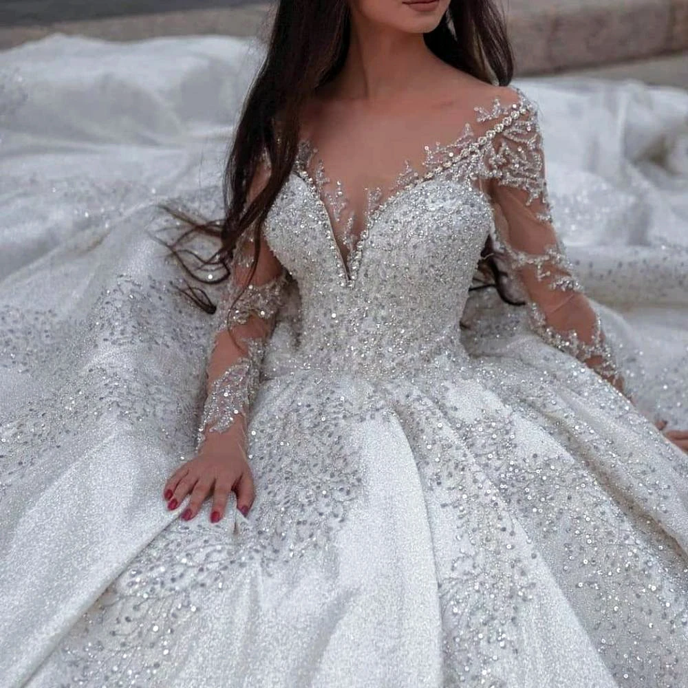 

A Line Crystal Wedding Dresses V Neck Lace Long Sleeve Bridal Gowns Elegant Wedding Dress robes de mariée