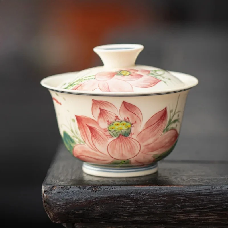 

110ml Hand Drawn Lotus Gaiwan Japanese Tea Tureen Household Bowl With Lid Kit Tea Brewing Cover Bowl Ceremony Ornaments