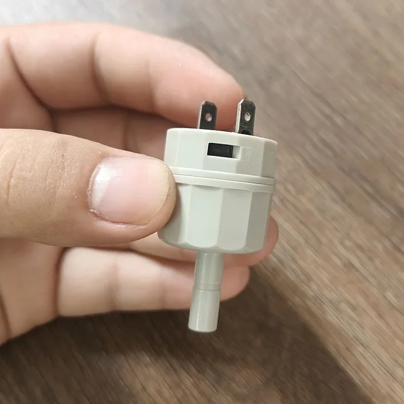 Applicable to household water purifier NY Wenzhou Dayang 2 points plug rod high voltage switch 24V