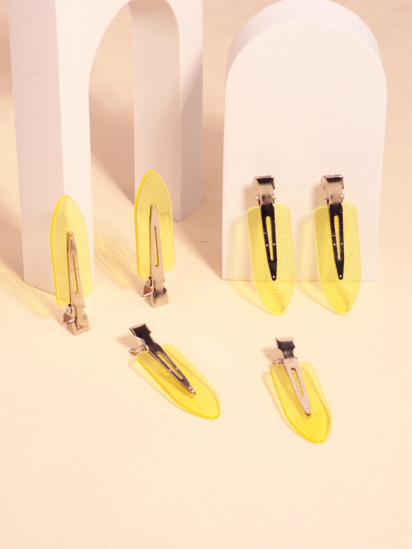 6pcs Transparent Female Hair Clips Wrinkle Free or Curved Makeup Face Wash Clips Styling Tool Clips, Special for Real Hair Wigs