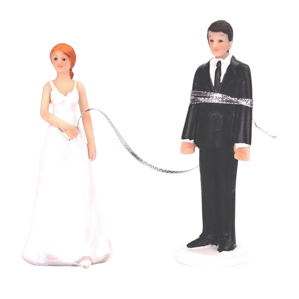 

Bride Fishing Groom Figurine Funny Wedding Cake Topper Resin Cake Topper Wedding Decoration Couple Statue Miniature Model Gift