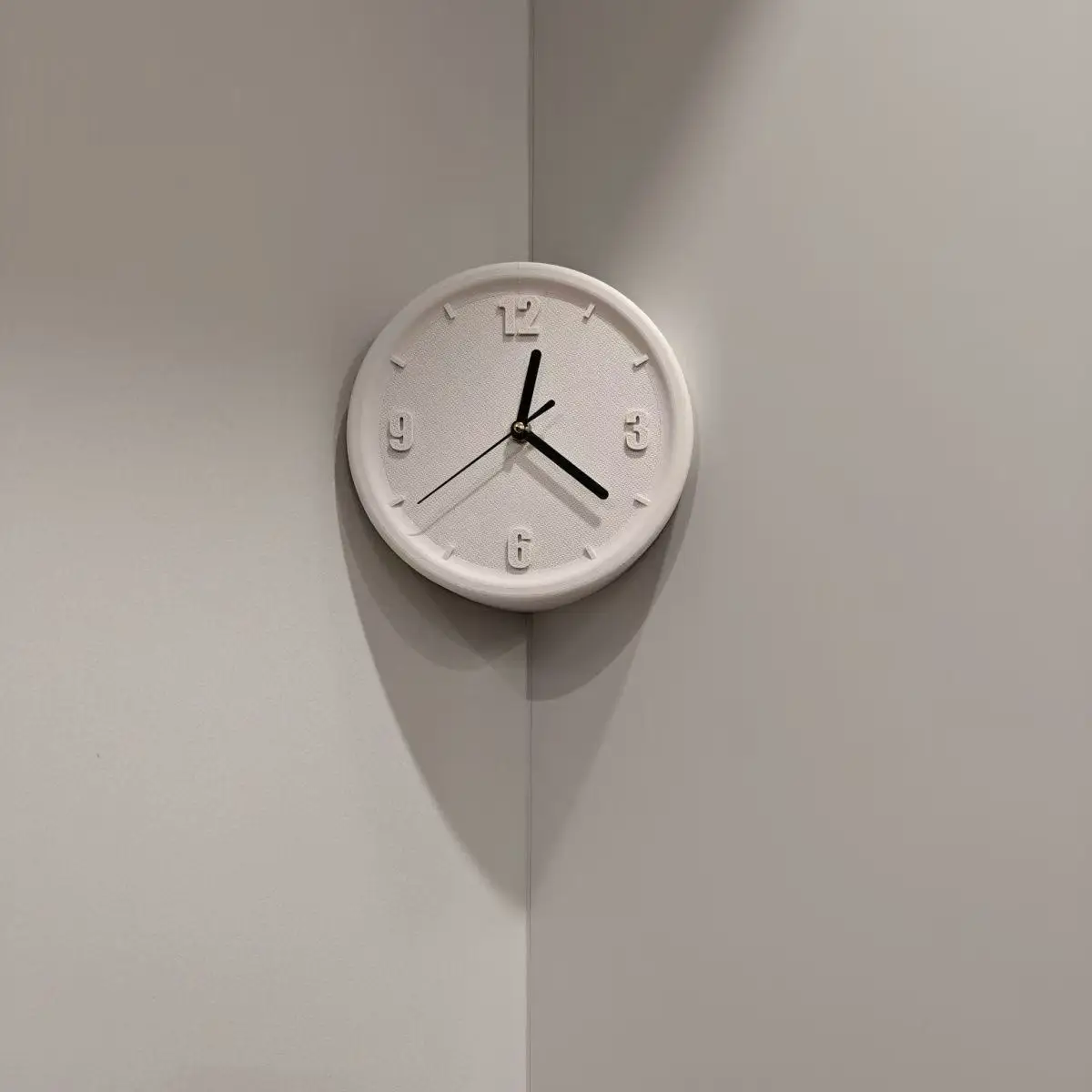 Living room simple silent wall clock wall technology sense art decoration cover hole