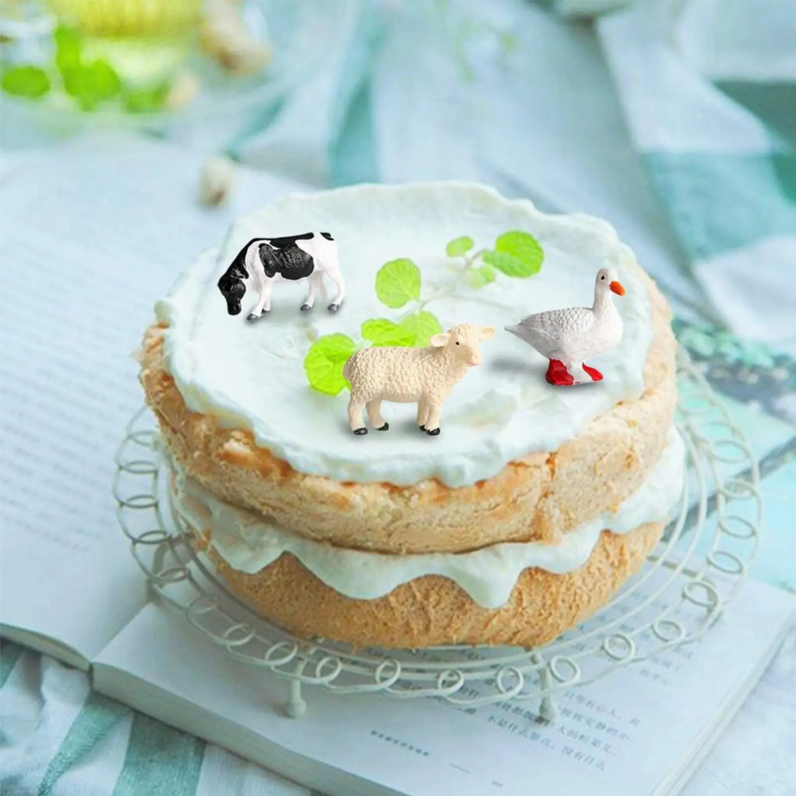 Plastic Farm Animals Miniatures Set Children Educational Toys for Learning Games and Play