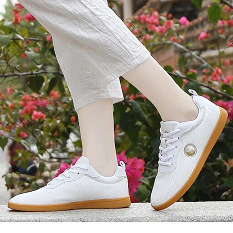 Martial Arts Shoes Unisex Adult Exercise Chinese Traditional Beijing Tai Chi Kung Fu Team Performance Match Men Women Sneakers